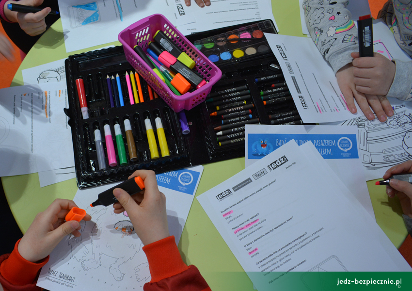 Porozmawiajmy o bezpieczeństwie - Warsztaty Edukacyjne Bezpieczne dziecko w podróży i na drodze - testy dla dzieci z wiedzy o brd | Jedź Bezpiecznie